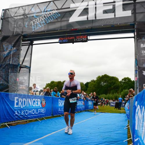 30.08.2026 - Elbe Triathlon Hamburg LAZAROV Photography http://msf.ph/oto/10084545 30.08.2026 11:43:01 Ziel 768, 805, 918, 1257, 1316, 1325 meine-sportfotos.de