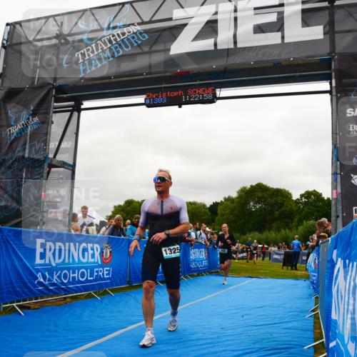 30.08.2026 - Elbe Triathlon Hamburg LAZAROV Photography http://msf.ph/oto/10084548 30.08.2026 11:43:01 Ziel 768, 805, 918, 1257, 1316, 1325 meine-sportfotos.de