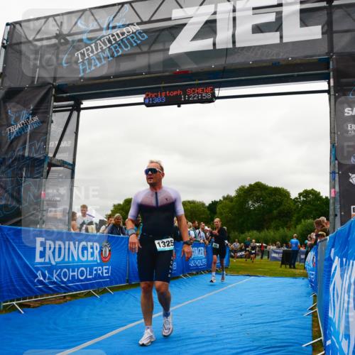30.08.2026 - Elbe Triathlon Hamburg LAZAROV Photography http://msf.ph/oto/10084550 30.08.2026 11:43:01 Ziel 768, 805, 918, 1257, 1316, 1325 meine-sportfotos.de