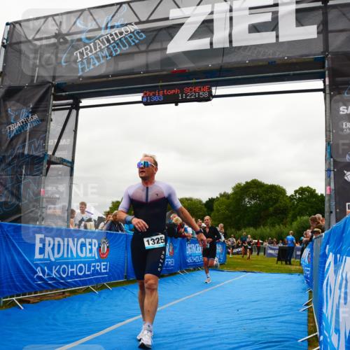 30.08.2026 - Elbe Triathlon Hamburg LAZAROV Photography http://msf.ph/oto/10084552 30.08.2026 11:43:01 Ziel 768, 805, 918, 1257, 1316, 1325 meine-sportfotos.de