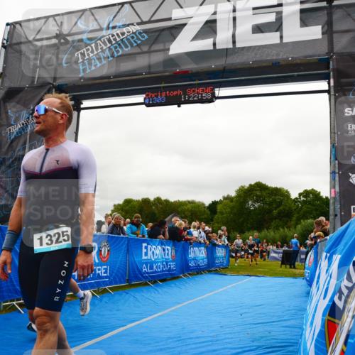 30.08.2026 - Elbe Triathlon Hamburg LAZAROV Photography http://msf.ph/oto/10084557 30.08.2026 11:43:03 Ziel 768, 805, 918, 1107, 1316, 1325 meine-sportfotos.de