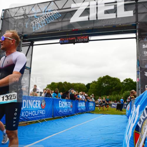 30.08.2026 - Elbe Triathlon Hamburg LAZAROV Photography http://msf.ph/oto/10084561 30.08.2026 11:43:03 Ziel 768, 805, 918, 1107, 1316, 1325 meine-sportfotos.de