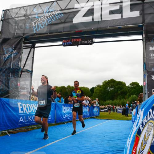 30.08.2026 - Elbe Triathlon Hamburg LAZAROV Photography http://msf.ph/oto/10084581 30.08.2026 11:43:12 Ziel 768, 1107, 1255, 1316, 1324 meine-sportfotos.de