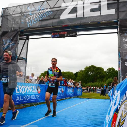 30.08.2026 - Elbe Triathlon Hamburg LAZAROV Photography http://msf.ph/oto/10084586 30.08.2026 11:43:12 Ziel 768, 1107, 1255, 1316, 1324 meine-sportfotos.de