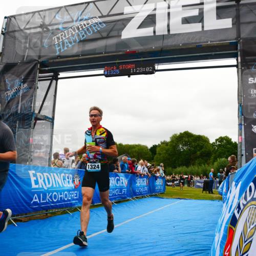 30.08.2026 - Elbe Triathlon Hamburg LAZAROV Photography http://msf.ph/oto/10084588 30.08.2026 11:43:12 Ziel 768, 1107, 1255, 1316, 1324 meine-sportfotos.de