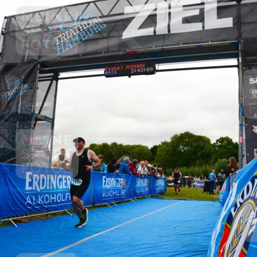 30.08.2026 - Elbe Triathlon Hamburg LAZAROV Photography http://msf.ph/oto/10084591 30.08.2026 11:43:19 Ziel 1242, 1255, 1390 meine-sportfotos.de