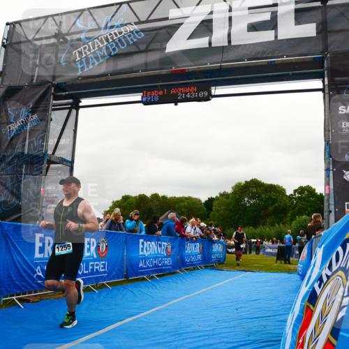 30.08.2026 - Elbe Triathlon Hamburg LAZAROV Photography http://msf.ph/oto/10084594 30.08.2026 11:43:19 Ziel 1242, 1255, 1390 meine-sportfotos.de