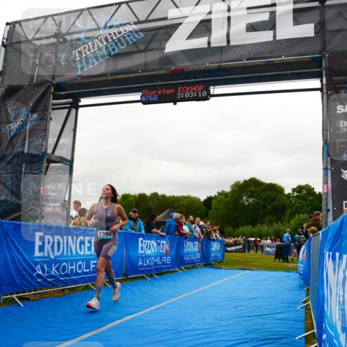 30.08.2026 - Elbe Triathlon Hamburg LAZAROV Photography http://msf.ph/oto/10084616 30.08.2026 11:43:26 Ziel 1242, 1390 meine-sportfotos.de