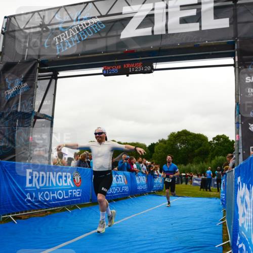 30.08.2026 - Elbe Triathlon Hamburg LAZAROV Photography http://msf.ph/oto/10084626 30.08.2026 11:43:36 Ziel 538, 1156, 1273 meine-sportfotos.de