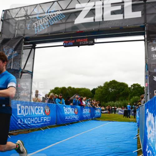 30.08.2026 - Elbe Triathlon Hamburg LAZAROV Photography http://msf.ph/oto/10084648 30.08.2026 11:43:38 Ziel 538, 1156, 1273 meine-sportfotos.de