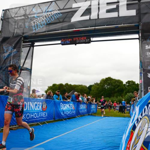 30.08.2026 - Elbe Triathlon Hamburg LAZAROV Photography http://msf.ph/oto/10084671 30.08.2026 11:43:49 Ziel 816, 847, 908, 1345, 1434 meine-sportfotos.de