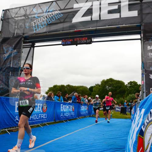 30.08.2026 - Elbe Triathlon Hamburg LAZAROV Photography http://msf.ph/oto/10084685 30.08.2026 11:43:52 Ziel 816, 847, 908, 1345, 1353, 1434 meine-sportfotos.de