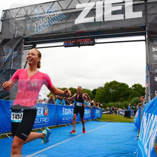 30.08.2026 - Elbe Triathlon Hamburg LAZAROV Photography http://msf.ph/oto/10084698 30.08.2026 11:43:54 Ziel 816, 847, 1345, 1353, 1434 meine-sportfotos.de
