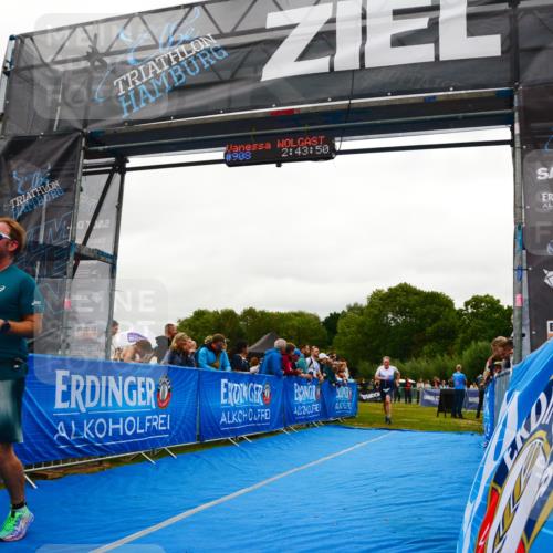 30.08.2026 - Elbe Triathlon Hamburg LAZAROV Photography http://msf.ph/oto/10084737 30.08.2026 11:44:06 Ziel 1227, 1287 meine-sportfotos.de