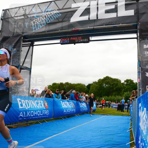 30.08.2026 - Elbe Triathlon Hamburg LAZAROV Photography http://msf.ph/oto/10084764 30.08.2026 11:44:22 Ziel 808, 875, 1239 meine-sportfotos.de
