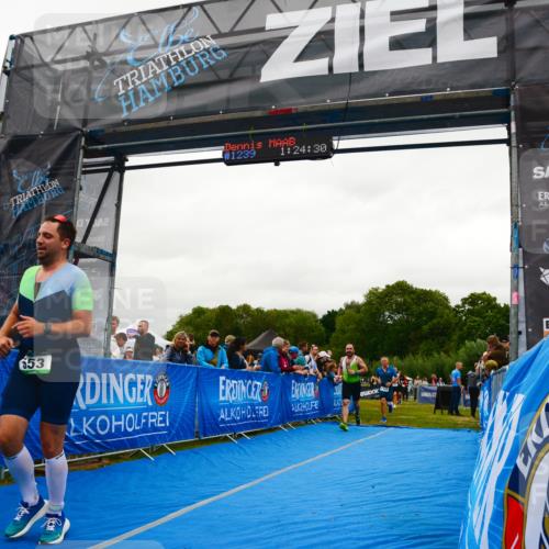 30.08.2026 - Elbe Triathlon Hamburg LAZAROV Photography http://msf.ph/oto/10084838 30.08.2026 11:44:45 Ziel 553, 810, 1258, 1326 meine-sportfotos.de