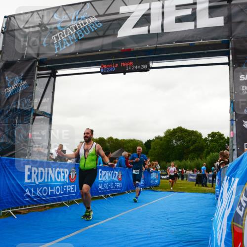 30.08.2026 - Elbe Triathlon Hamburg LAZAROV Photography http://msf.ph/oto/10084842 30.08.2026 11:44:48 Ziel 553, 810, 1082, 1258, 1326 meine-sportfotos.de
