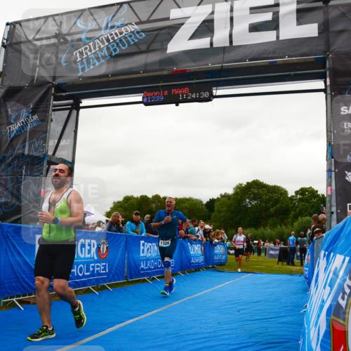 30.08.2026 - Elbe Triathlon Hamburg LAZAROV Photography http://msf.ph/oto/10084850 30.08.2026 11:44:48 Ziel 553, 810, 1082, 1258, 1326 meine-sportfotos.de