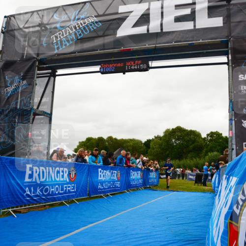30.08.2026 - Elbe Triathlon Hamburg LAZAROV Photography http://msf.ph/oto/10084930 30.08.2026 11:45:18 Ziel 547, 1265 meine-sportfotos.de
