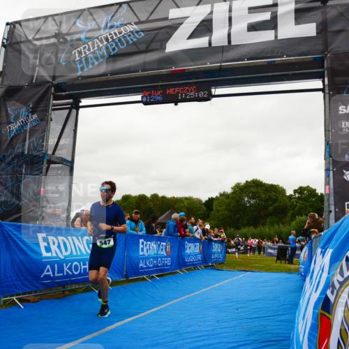 30.08.2026 - Elbe Triathlon Hamburg LAZAROV Photography http://msf.ph/oto/10084935 30.08.2026 11:45:22 Ziel 547, 969 meine-sportfotos.de