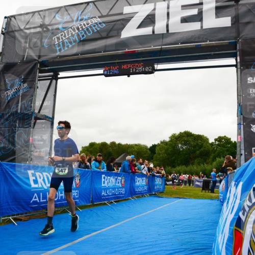 30.08.2026 - Elbe Triathlon Hamburg LAZAROV Photography http://msf.ph/oto/10084937 30.08.2026 11:45:22 Ziel 547, 969 meine-sportfotos.de