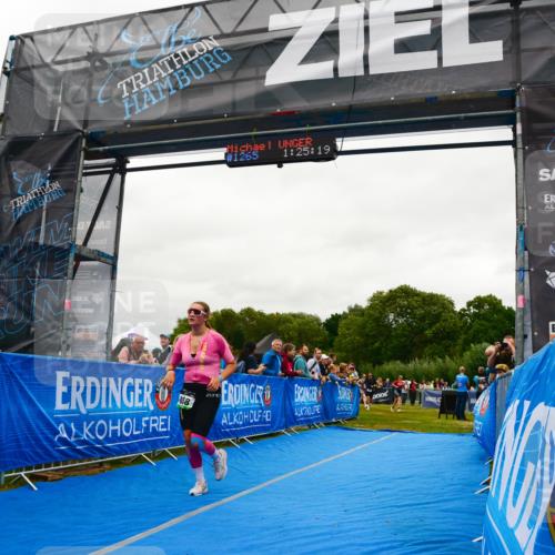 30.08.2026 - Elbe Triathlon Hamburg LAZAROV Photography http://msf.ph/oto/10084960 30.08.2026 11:45:32 Ziel 868, 969, 985 meine-sportfotos.de