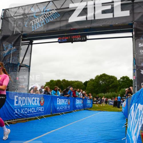 30.08.2026 - Elbe Triathlon Hamburg LAZAROV Photography http://msf.ph/oto/10084972 30.08.2026 11:45:33 Ziel 868, 969, 985 meine-sportfotos.de