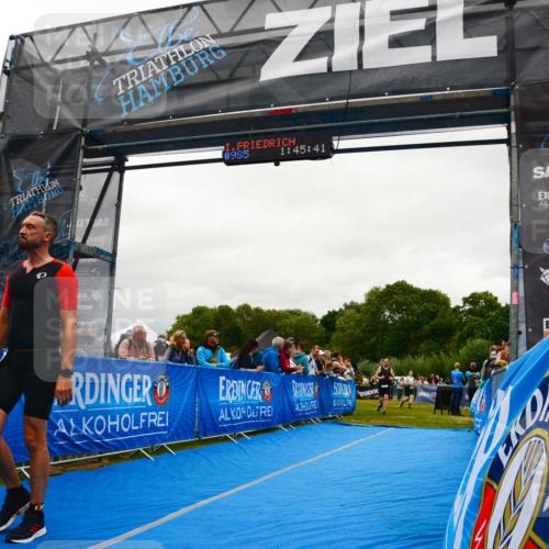 30.08.2026 - Elbe Triathlon Hamburg LAZAROV Photography http://msf.ph/oto/10085011 30.08.2026 11:45:49 Ziel 713, 1299 meine-sportfotos.de