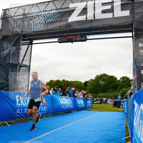 30.08.2026 - Elbe Triathlon Hamburg LAZAROV Photography http://msf.ph/oto/10085028 30.08.2026 11:46:01 Ziel 1338 meine-sportfotos.de