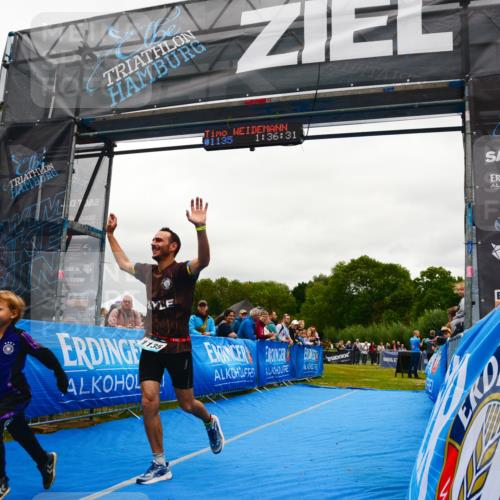 30.08.2026 - Elbe Triathlon Hamburg LAZAROV Photography http://msf.ph/oto/10085054 30.08.2026 11:46:31 Ziel 1135 meine-sportfotos.de