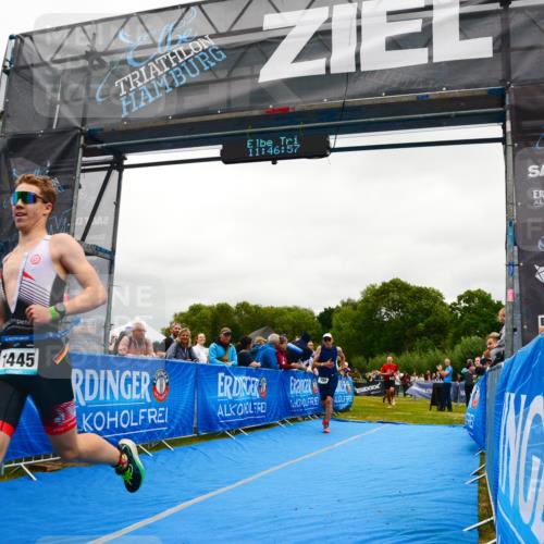 30.08.2026 - Elbe Triathlon Hamburg LAZAROV Photography http://msf.ph/oto/10085065 30.08.2026 11:46:58 Ziel 737, 788, 1445 meine-sportfotos.de