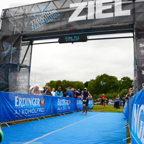 30.08.2026 - Elbe Triathlon Hamburg LAZAROV Photography http://msf.ph/oto/10085067 30.08.2026 11:46:58 Ziel 737, 788, 1445 meine-sportfotos.de