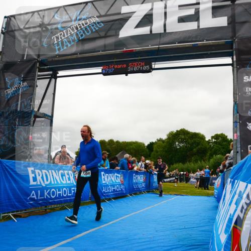 30.08.2026 - Elbe Triathlon Hamburg LAZAROV Photography http://msf.ph/oto/10085099 30.08.2026 11:47:09 Ziel 1294, 1311, 1379 meine-sportfotos.de