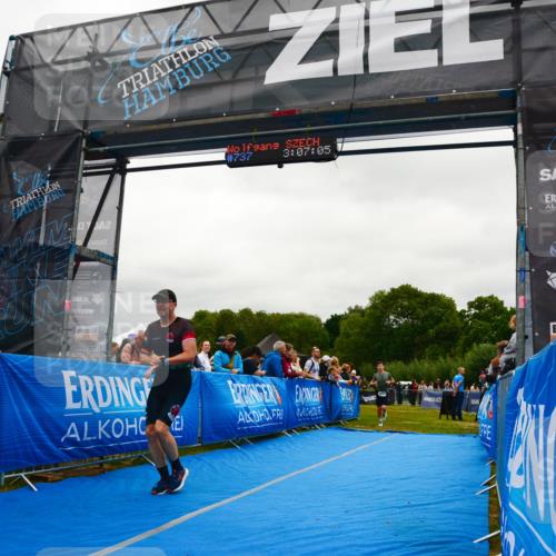 30.08.2026 - Elbe Triathlon Hamburg LAZAROV Photography http://msf.ph/oto/10085113 30.08.2026 11:47:12 Ziel 1294, 1311, 1379 meine-sportfotos.de