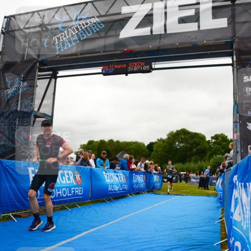 30.08.2026 - Elbe Triathlon Hamburg LAZAROV Photography http://msf.ph/oto/10085118 30.08.2026 11:47:12 Ziel 1294, 1311, 1379 meine-sportfotos.de