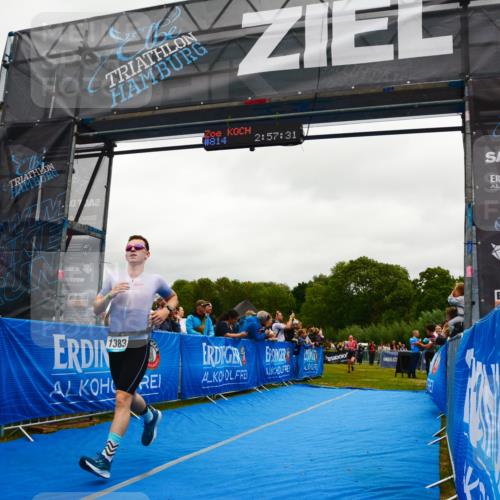 30.08.2026 - Elbe Triathlon Hamburg LAZAROV Photography http://msf.ph/oto/10085167 30.08.2026 11:47:32 Ziel 809, 814, 828, 857, 1383 meine-sportfotos.de