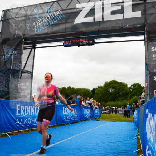 30.08.2026 - Elbe Triathlon Hamburg LAZAROV Photography http://msf.ph/oto/10085187 30.08.2026 11:47:39 Ziel 857 meine-sportfotos.de