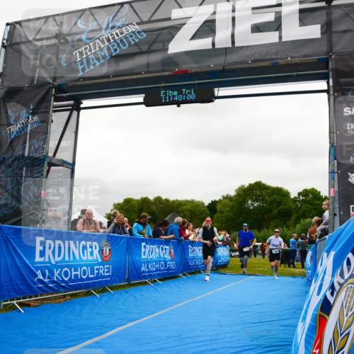 30.08.2026 - Elbe Triathlon Hamburg LAZAROV Photography http://msf.ph/oto/10085200 30.08.2026 11:48:01 Ziel 914, 927, 1163, 1421 meine-sportfotos.de