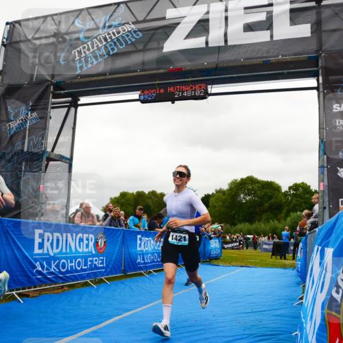 30.08.2026 - Elbe Triathlon Hamburg LAZAROV Photography http://msf.ph/oto/10085212 30.08.2026 11:48:03 Ziel 821, 914, 927, 1163, 1421 meine-sportfotos.de