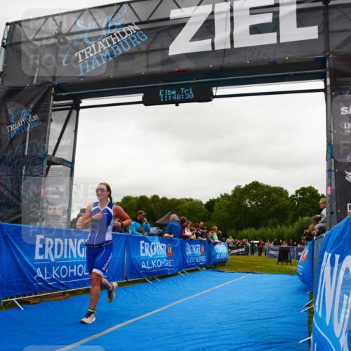 30.08.2026 - Elbe Triathlon Hamburg LAZAROV Photography http://msf.ph/oto/10085245 30.08.2026 11:48:31 Ziel 965 meine-sportfotos.de