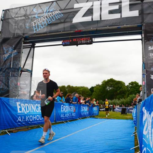 30.08.2026 - Elbe Triathlon Hamburg LAZAROV Photography http://msf.ph/oto/10085261 30.08.2026 11:48:46 Ziel 793, 1087 meine-sportfotos.de
