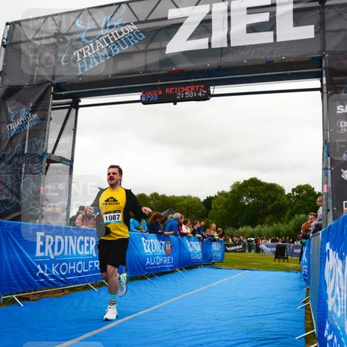 30.08.2026 - Elbe Triathlon Hamburg LAZAROV Photography http://msf.ph/oto/10085269 30.08.2026 11:48:50 Ziel 1087 meine-sportfotos.de