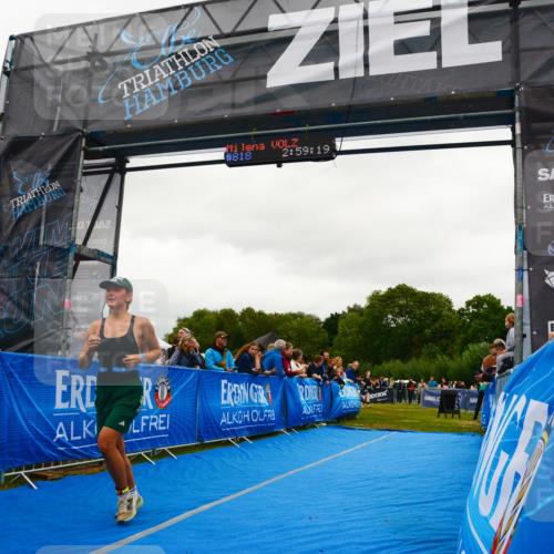 30.08.2026 - Elbe Triathlon Hamburg LAZAROV Photography http://msf.ph/oto/10085293 30.08.2026 11:49:19 Ziel 818 meine-sportfotos.de
