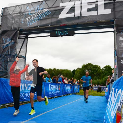 30.08.2026 - Elbe Triathlon Hamburg LAZAROV Photography http://msf.ph/oto/10085303 30.08.2026 11:49:30 Ziel 1145, 1252, 1363 meine-sportfotos.de