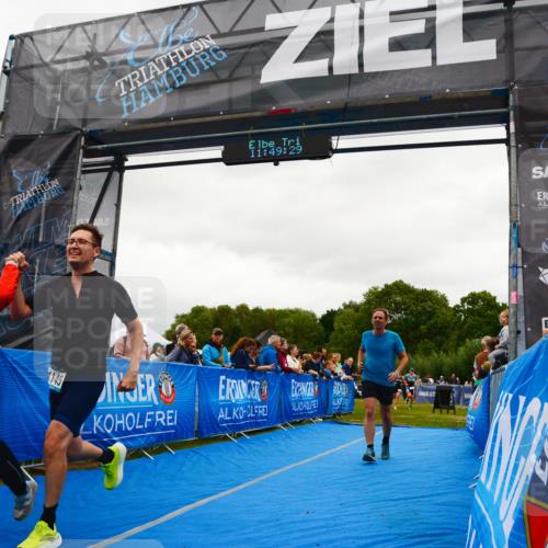 30.08.2026 - Elbe Triathlon Hamburg LAZAROV Photography http://msf.ph/oto/10085346 30.08.2026 11:49:30 Ziel 1145, 1252, 1363 meine-sportfotos.de