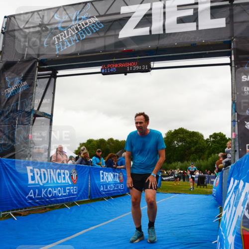 30.08.2026 - Elbe Triathlon Hamburg LAZAROV Photography http://msf.ph/oto/10085360 30.08.2026 11:49:32 Ziel 1145, 1252, 1363 meine-sportfotos.de