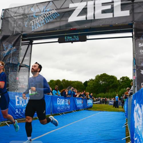 30.08.2026 - Elbe Triathlon Hamburg LAZAROV Photography http://msf.ph/oto/10085393 30.08.2026 11:49:59 Ziel 518, 960 meine-sportfotos.de