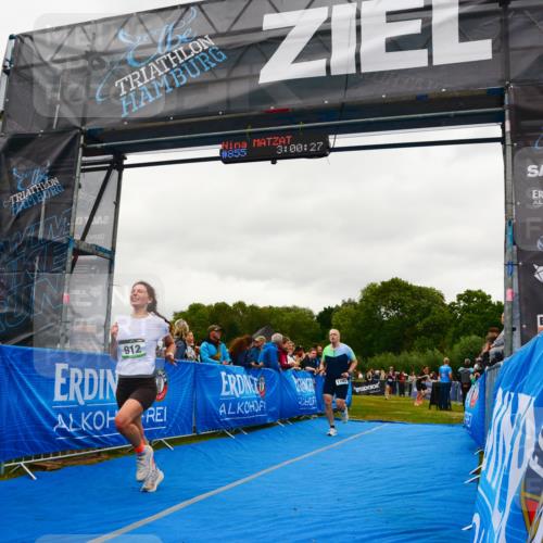30.08.2026 - Elbe Triathlon Hamburg LAZAROV Photography http://msf.ph/oto/10085424 30.08.2026 11:50:28 Ziel 855, 912, 958, 1282 meine-sportfotos.de