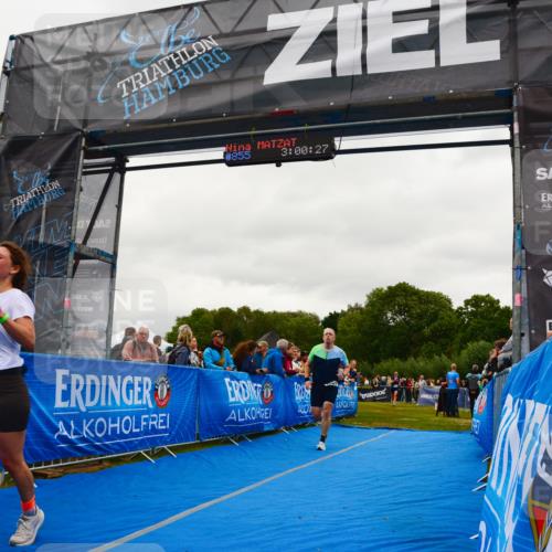 30.08.2026 - Elbe Triathlon Hamburg LAZAROV Photography http://msf.ph/oto/10085428 30.08.2026 11:50:29 Ziel 686, 855, 912, 958, 1282 meine-sportfotos.de