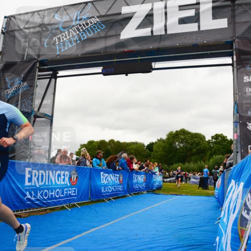 30.08.2026 - Elbe Triathlon Hamburg LAZAROV Photography http://msf.ph/oto/10085445 30.08.2026 11:50:31 Ziel 686, 912, 958, 1282 meine-sportfotos.de